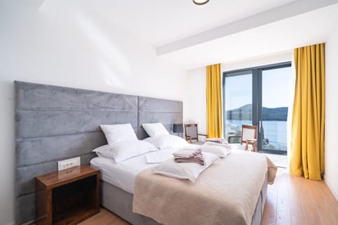 Apartment Laurus five stars Condo in Dubrovnik-Neretva County