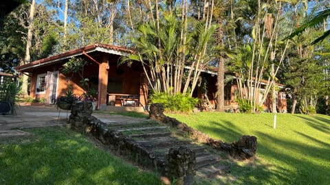 Property building, Facade/entrance, Natural landscape, Garden, Garden view