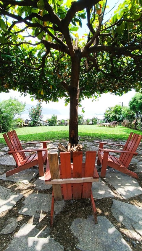 Garden, Lake view