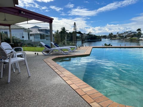 Lake view, Pool view, Swimming pool, sunbed