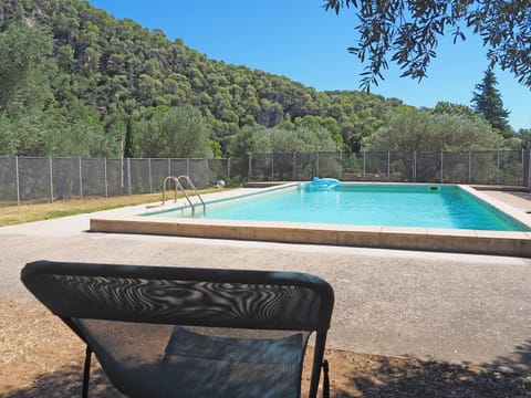 La Maison d'Emile - Jolie bastide au cœur d'une oliveraie avec piscine et cascade House in Salernes