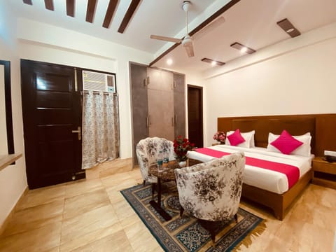 Hotel Noida Corporate Suite- Sector 19 Noida Hotel in Noida