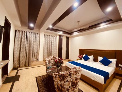 Hotel Noida Corporate Suite- Sector 19 Noida Hotel in Noida