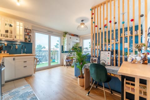 Blue Jungle - A 20min de Disneyland Apartment in Noisy-le-Grand