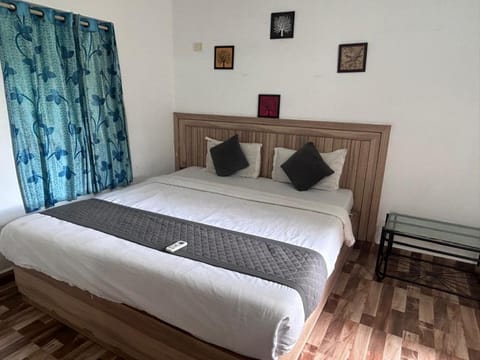 Calangute Beach 4bhk villa casa maria Hotel in Baga