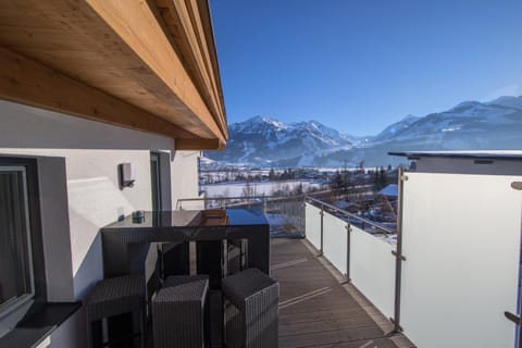 Day, Balcony/Terrace, Mountain view