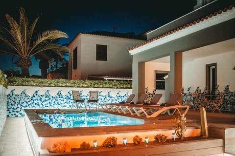 Night, Pool view, Swimming pool, sunbed