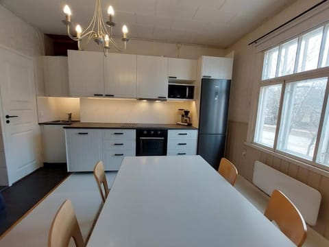 Charming wooden house apartment 48 m2 Apartment in Turku