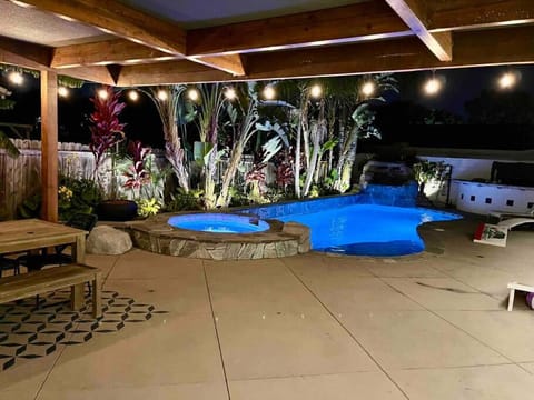 *Oasis OC Pool/Spa 8 min 2 Beach House in Costa Mesa