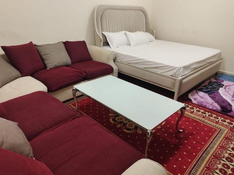 Arnim Suite - 3 Bedrooms Apartment Apartment in Al Sharjah