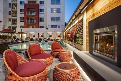 Pool view, Swimming pool, flat iron, sunbed