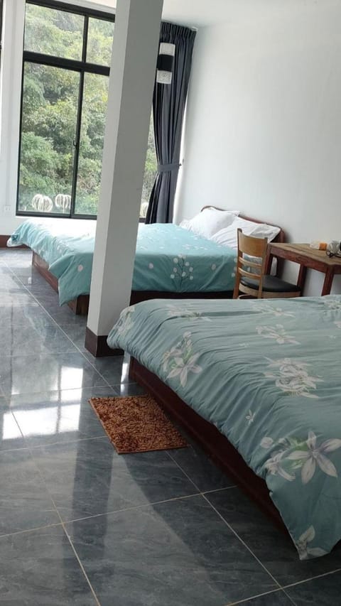 Waterfall Guesthouse Bed and Breakfast in Sihanoukville