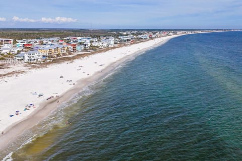 The Minty Pearl House in Mexico Beach