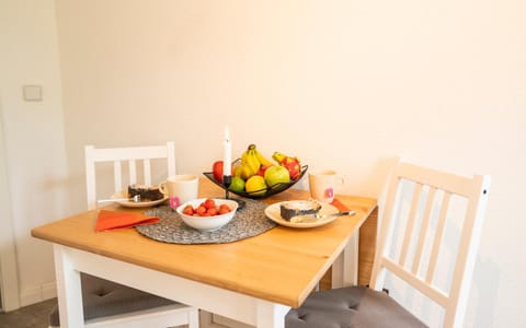 Dining area, Breakfast