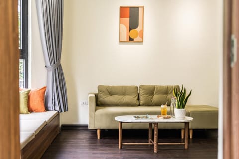 !!! Full House- Location-FREE Laudry-FREE Airport Apartment in Hanoi