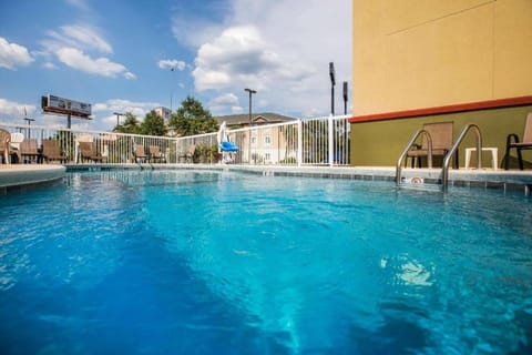 Econo Lodge Hotel in Valdosta