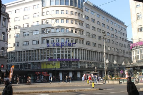 Atera Business Suites Hotel in Belgrade