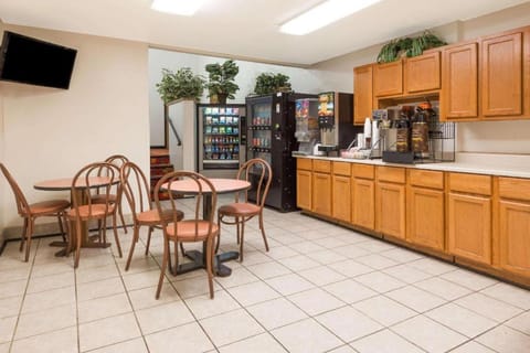 Quality Inn & Suites Hotel in Hazelwood