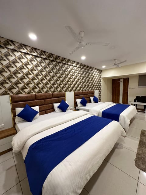 HOTEL KRISHNA VILLA Hotel in Vadodara
