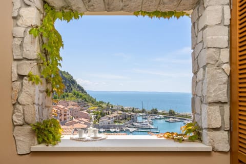 Natural landscape, View (from property/room), View (from property/room), Balcony/Terrace, Balcony/Terrace, Beach, Beach, Sea view, Sea view, Sunrise, Sunset