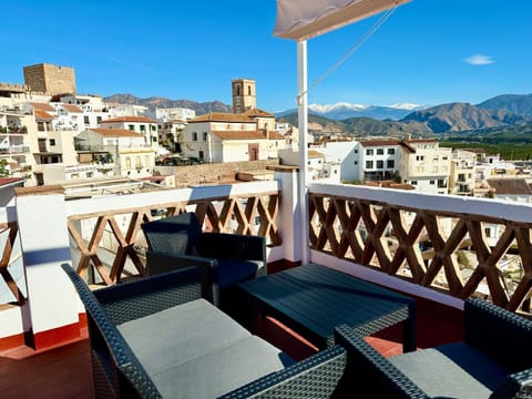 Day, Natural landscape, View (from property/room), Balcony/Terrace, Balcony/Terrace, City view, Mountain view