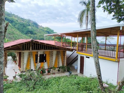 CARRIQUI Country House in Quindio, Colombia