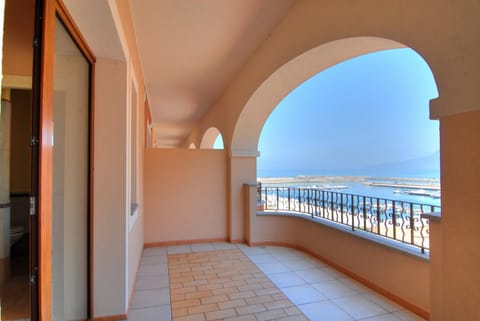 Day, Natural landscape, View (from property/room), Balcony/Terrace, Sea view