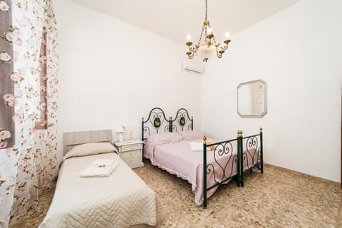 Villetta Iris by Vivimy House in Marina di Mancaversa-Giannelli