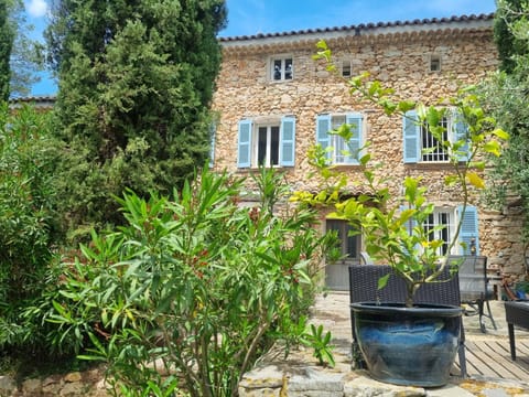 La Bastide Du Vieux Four Bed and Breakfast in Lorgues