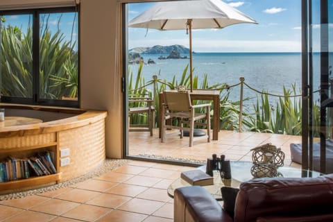 Living room, Sea view