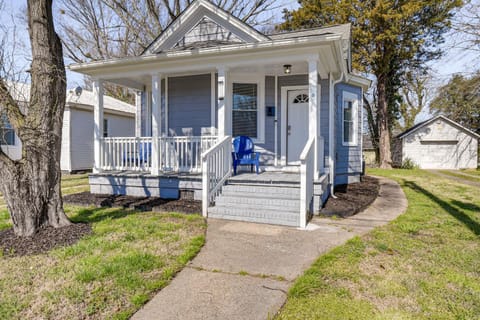 Charming Hampton Home Near Downtown and Beaches! House in Norfolk