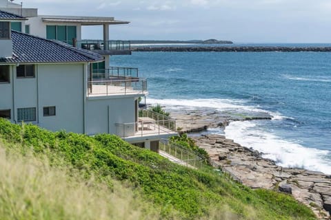 Oceans 8 - Oceanstays House in Yamba