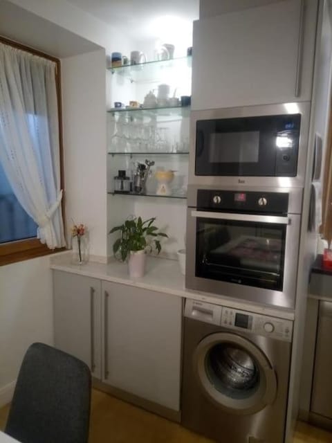 Céntrica, espaciosa y cómoda Appartamento in Getaria
