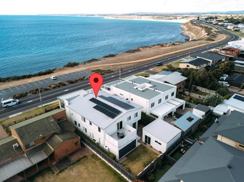 Seascape House House in Adelaide