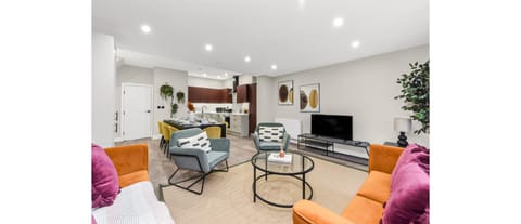 Hip & Happening: 4BR Urban Gem for Large Groups Condo in Harrow