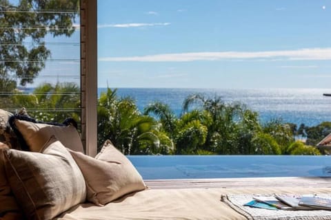 Day, Natural landscape, View (from property/room), Balcony/Terrace, Living room, Seating area, Pool view, Pool view, Sea view, Sea view, Swimming pool, Swimming pool, Swimming pool