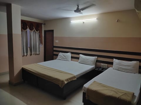 Suprahbat Hotel Hotel in Secunderabad