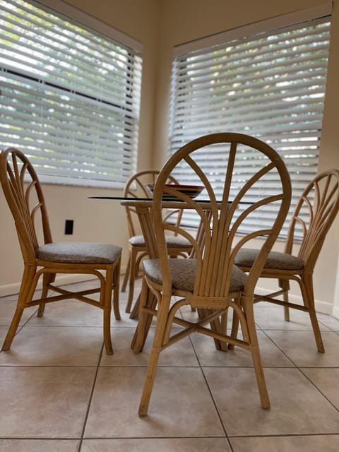 Dining area, Dinner