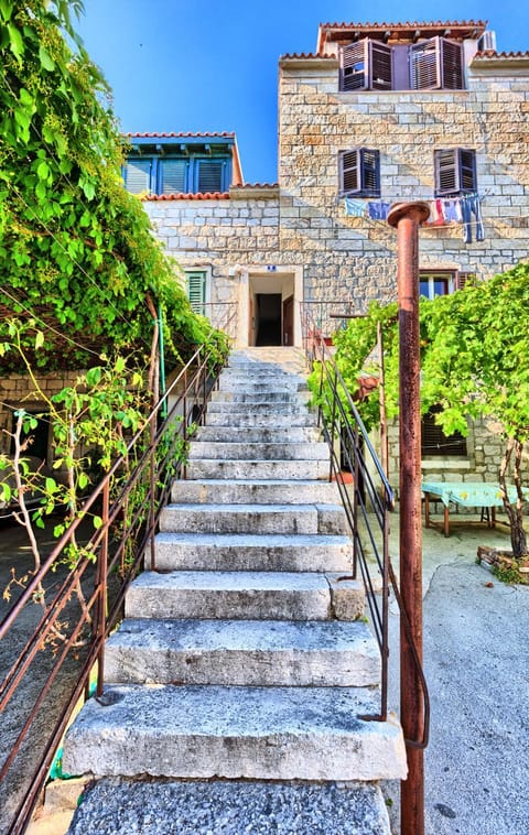 Apartment Sunny Stone Eigentumswohnung in Split