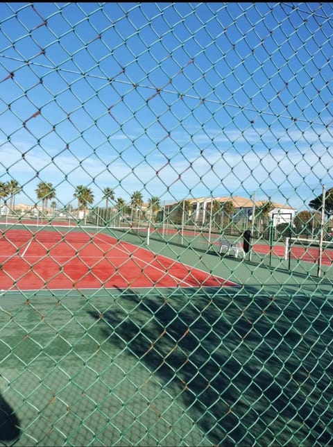 Tennis court