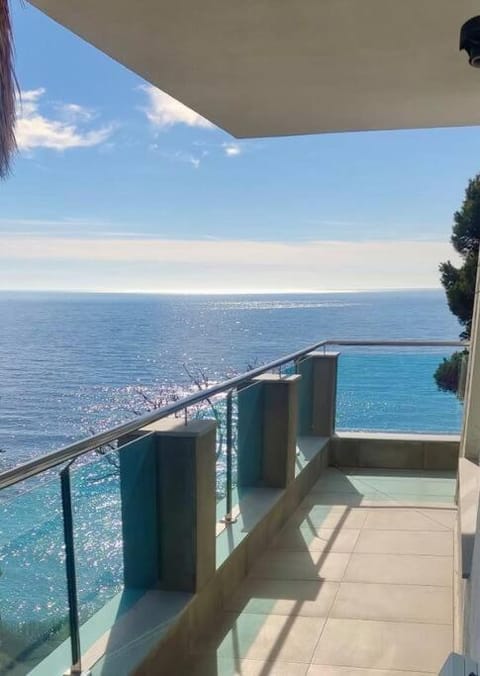 View (from property/room), Balcony/Terrace, Sea view