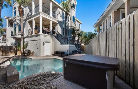 Shower, Patio, Hot Tub, Pool view, Swimming pool