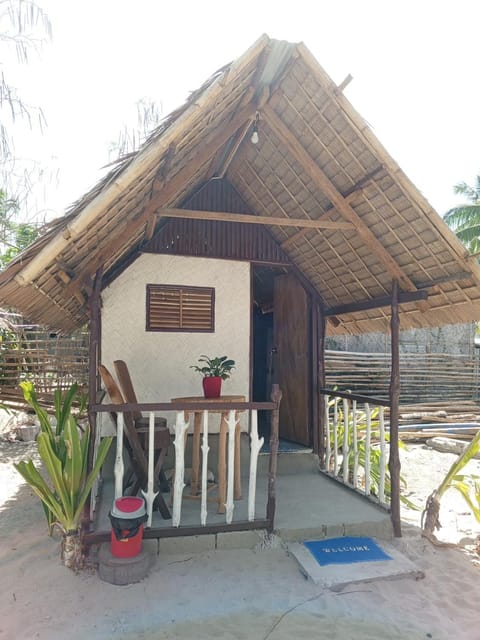 El Beach Cottage Resort in El Nido