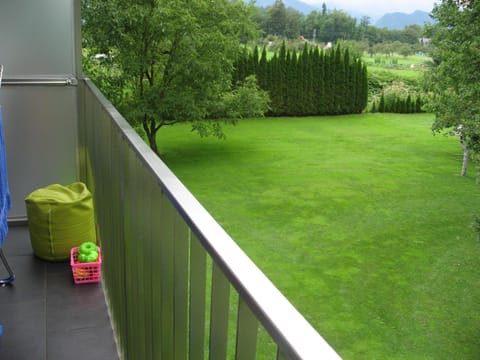 Garden, View (from property/room), Balcony/Terrace