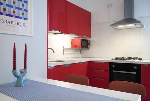 Dining area, minibar, stove