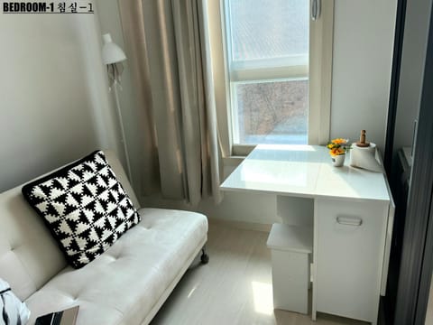 Near DMC, Fully furnished, Loft sturcture, New APT Condo in Seoul