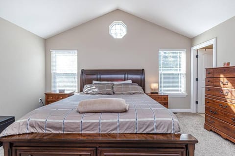 ~It's a Gem~Comfy Hideaway for R&R ~King Bed!~ Haus in Columbia