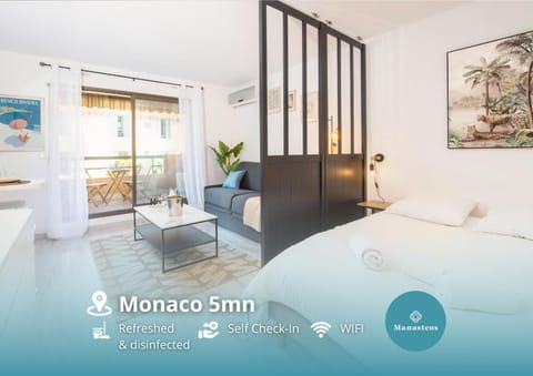 Bed, Balcony/Terrace, Living room, Photo of the whole room, Bedroom