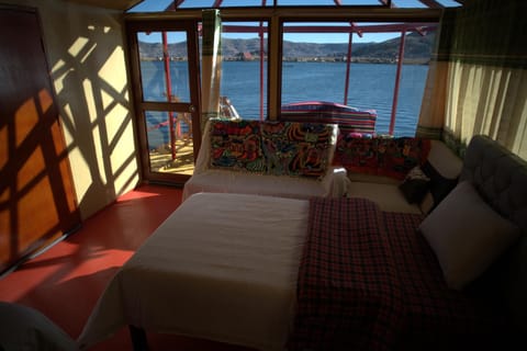 Bed, Natural landscape, Balcony/Terrace, Photo of the whole room, Bedroom, Lake view