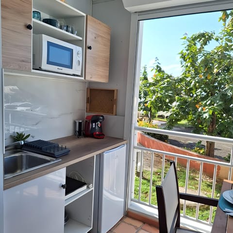 Balcony/Terrace, Kitchen or kitchenette, Dining area